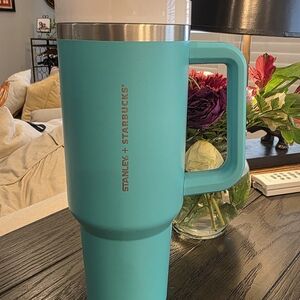 Stanley X Starbucks Tiffant Blue Phillipines Release